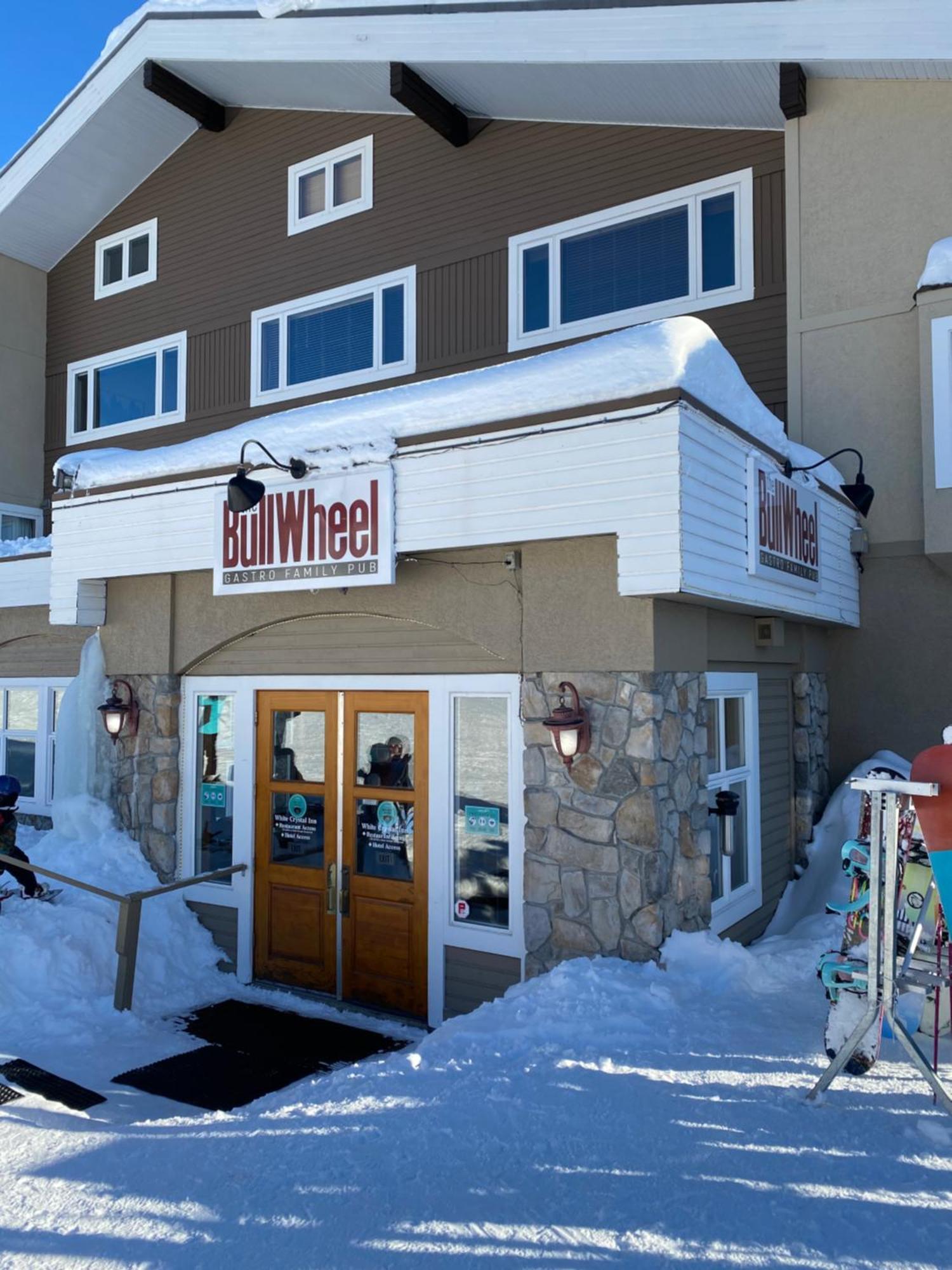 3 Bedroom 3 Bath Ski In Ski Out With Private Hot Tub Big White Ski Resort ภายนอก รูปภาพ